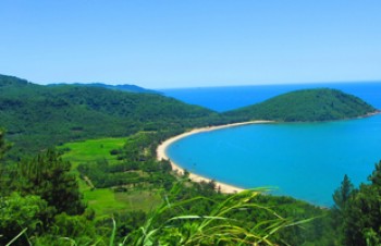 Hue - Hoi An, campagne, montagne et littoral